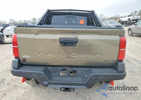 2025 Toyota Tacoma Double Cab from USA, damaged, VIN 3TYLC5LN8ST023748